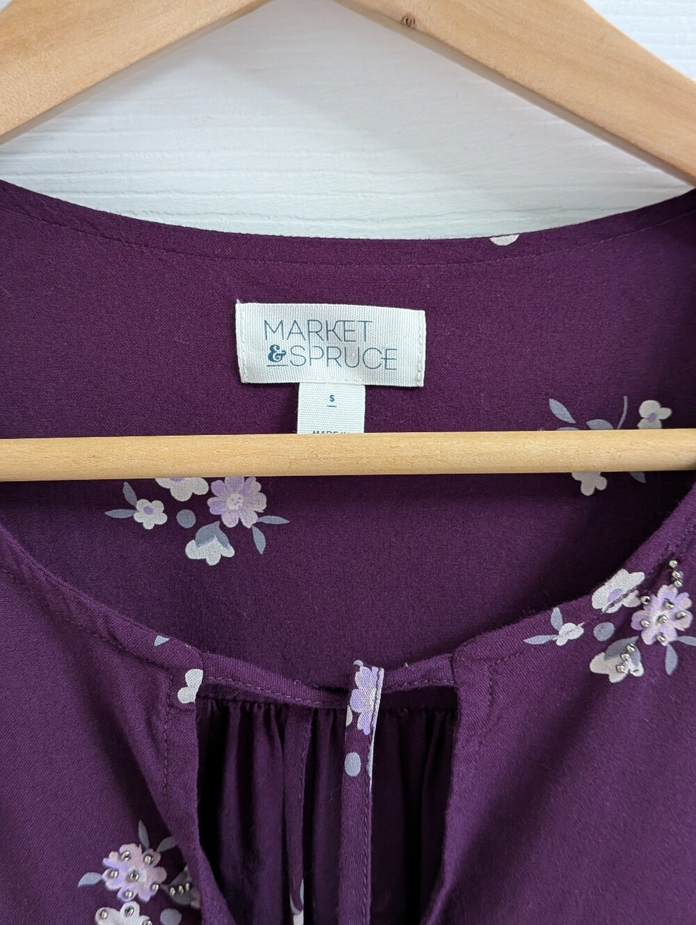 Women's Market And Spruce Blouse‎ Small Like New Purple Floral Print Beading - Picture 2 of 4